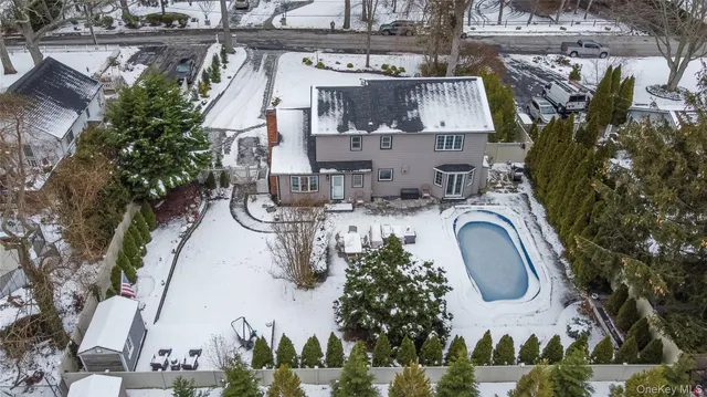 $949,000 | 20 Soundview Drive, Shoreham, NY 11786