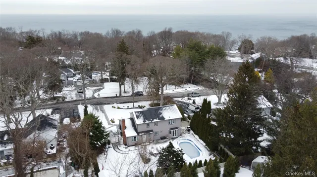 $949,000 | 20 Soundview Drive, Shoreham, NY 11786