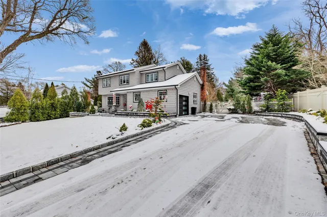 $949,000 | 20 Soundview Drive, Shoreham, NY 11786