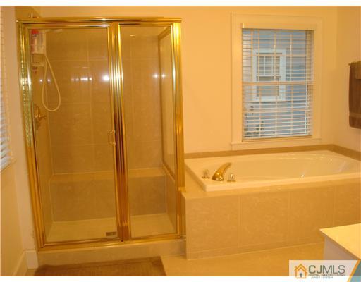293 Franklin Road North Brunswick, NJ 08902 - Photo 13 of 25 Gallery Image 13