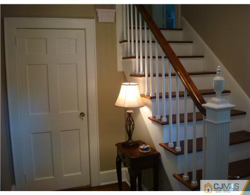 293 Franklin Road North Brunswick, NJ 08902 - Photo 8 of 25 Gallery Image 8
