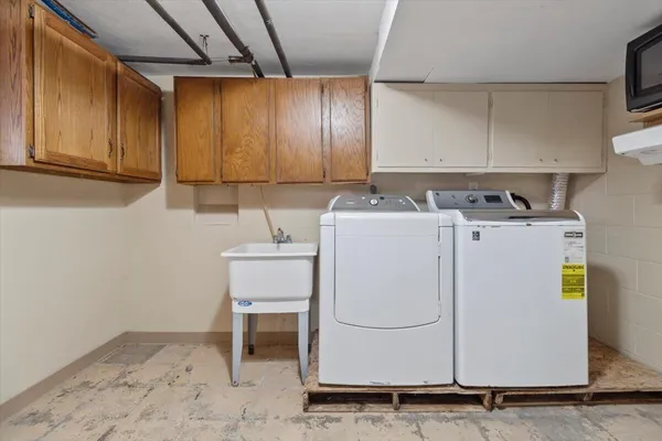 $339,900 | W5906 Valley Parkway, Shelby, WI 54601