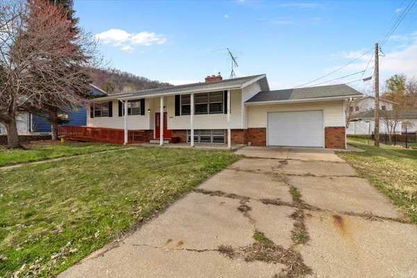 $339,900 | W5906 Valley Parkway, Shelby, WI 54601