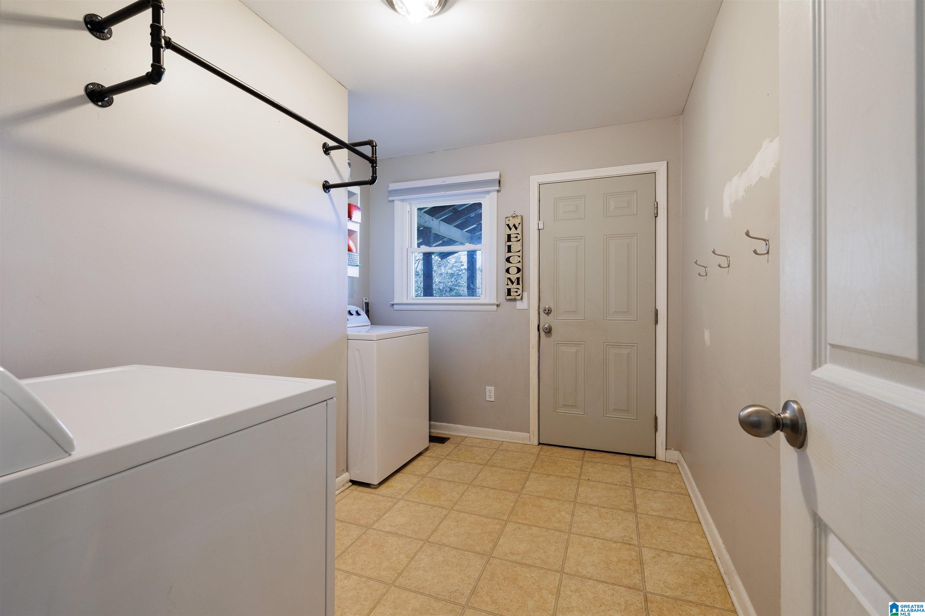 814 Hopeful Road Munford, AL 36268 - Photo 8 of 23