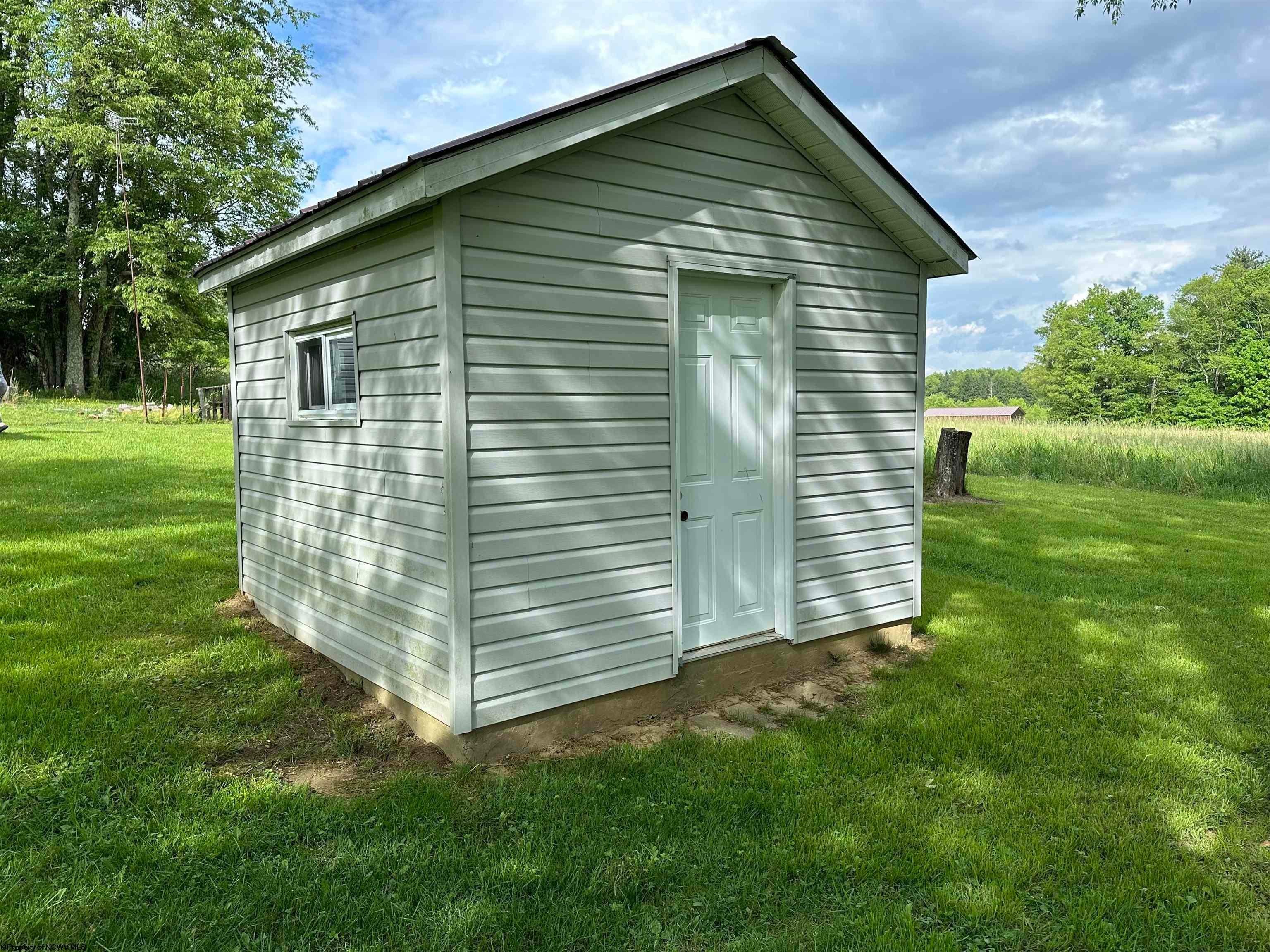 406 S Road Reedsville, WV 26547 - Photo 26 of 34 Gallery Image 26