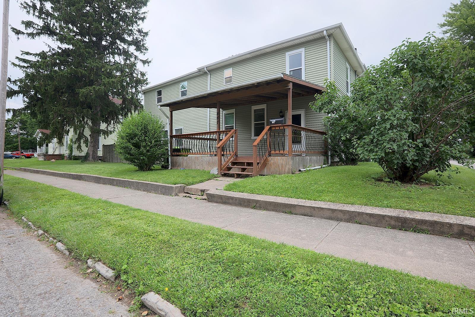 447 Hannah Street Huntington, IN 46750 - Photo 2 of 46