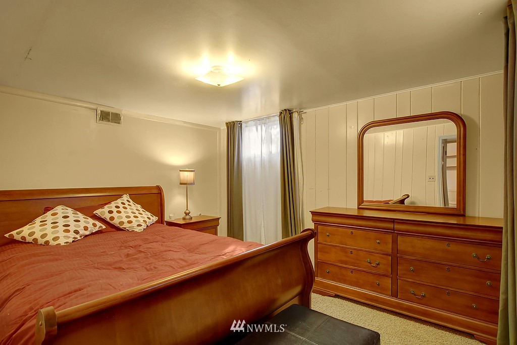 4150 Southwest Ida Street Seattle, WA 98136 - Photo 13 of 20 Gallery Image 13