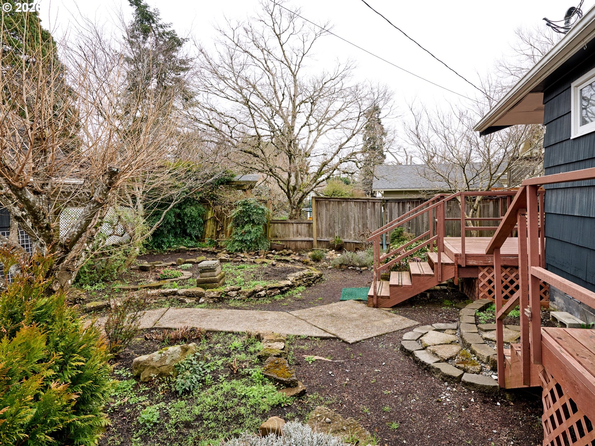 216 South James Street Silverton, OR 97381 - Photo 25 of 31 a view of a yard with a large tree