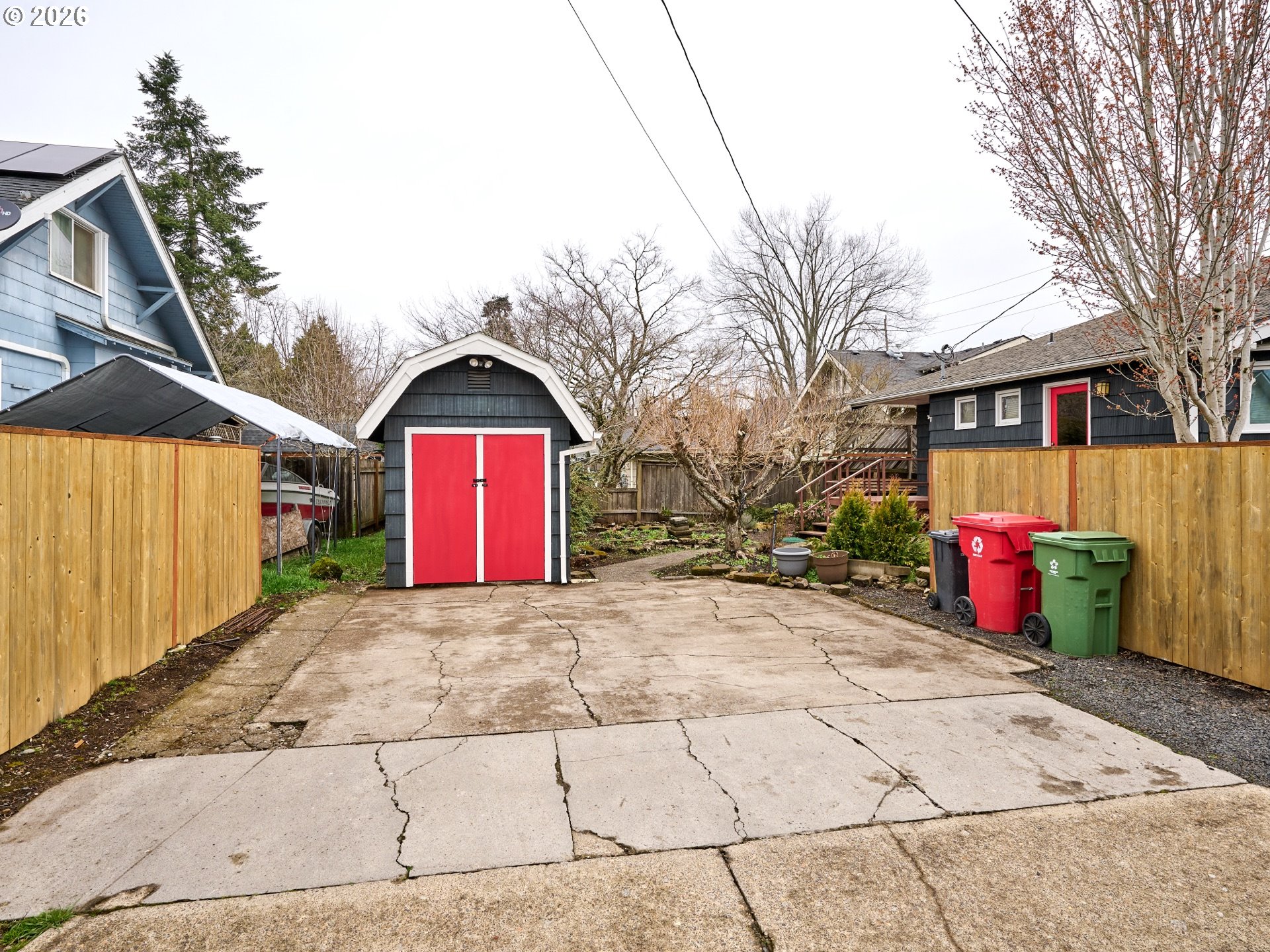 216 South James Street Silverton, OR 97381 - Photo 26 of 31 a view of a outdoor space with a car garage