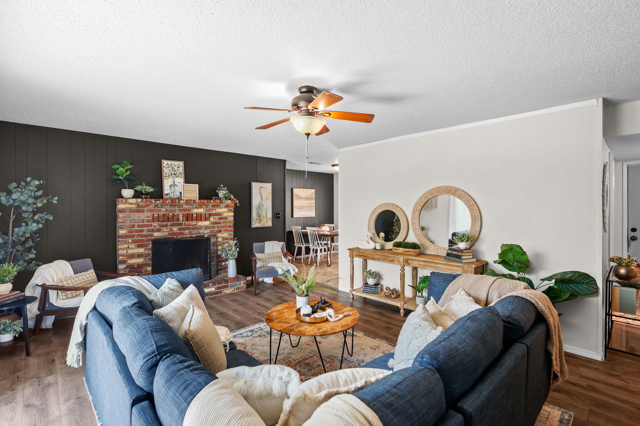 3646 Rhonda Road Cottonwood, CA 96022 - Photo 3 of 58 Spacious Living Room