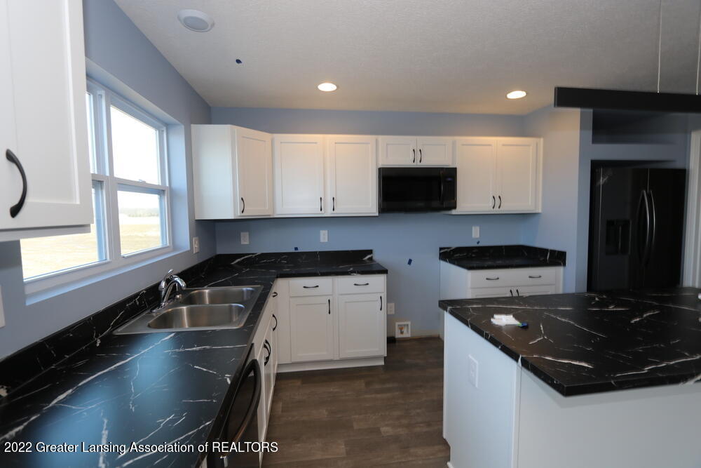 103 Hanna Road Mason, MI 48854 - Photo 4 of 25 c12ee484-b719-44d2-b636-99f87b6475b4