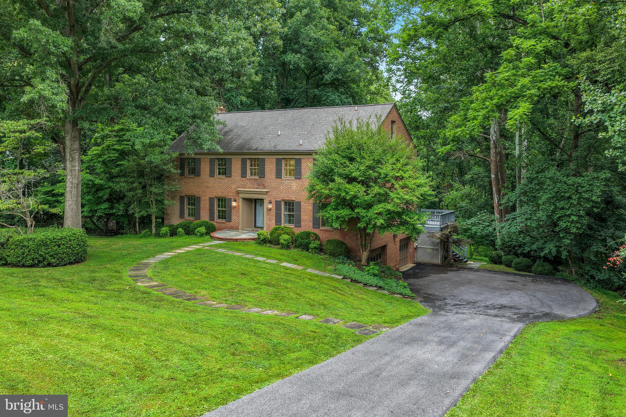 13621 Esworthy Road Germantown, MD 20874 - Photo 2 of 33 Gallery Image 2