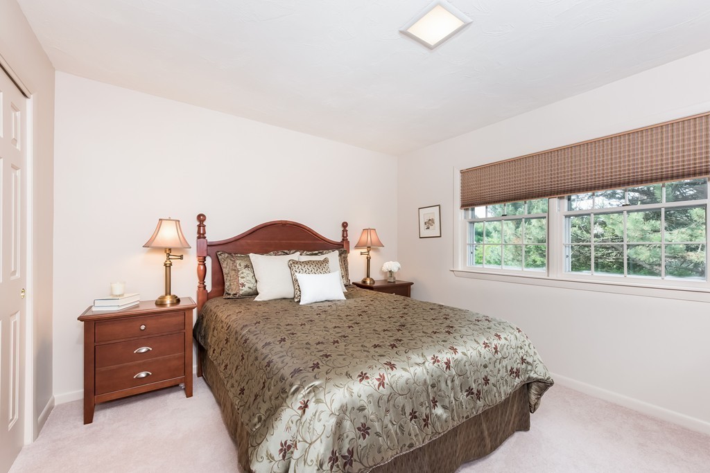 10 Ida Road Marblehead, MA 01945 - Photo 16 of 28