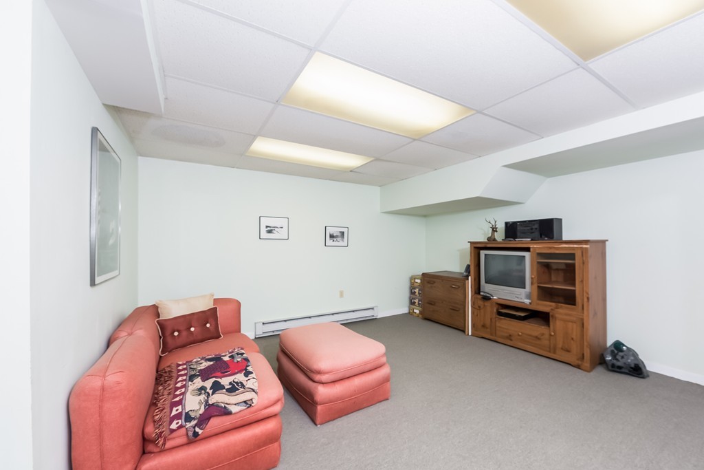 10 Ida Road Marblehead, MA 01945 - Photo 19 of 28