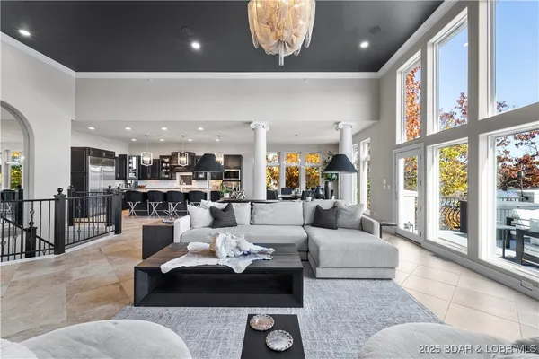 $3,050,000 | 764 Via Del Lago Drive, Sunrise Beach, MO 65079