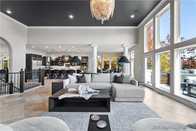 $3,250,000 | 764 Via Del Lago Drive, Sunrise Beach, MO 65079