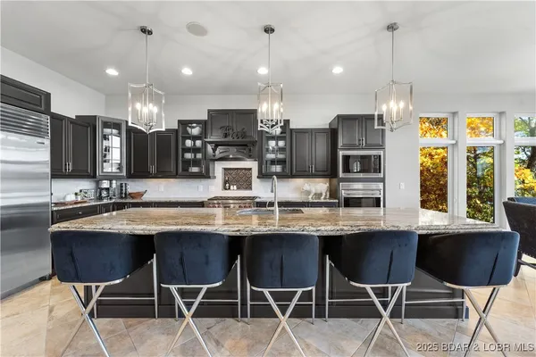 $3,050,000 | 764 Via Del Lago Drive, Sunrise Beach, MO 65079