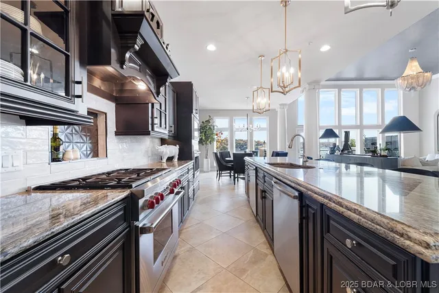 $3,250,000 | 764 Via Del Lago Drive, Sunrise Beach, MO 65079