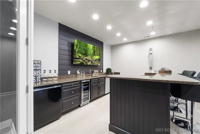 $3,250,000 | 764 Via Del Lago Drive, Sunrise Beach, MO 65079