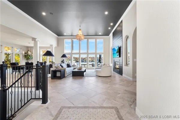 $3,050,000 | 764 Via Del Lago Drive, Sunrise Beach, MO 65079