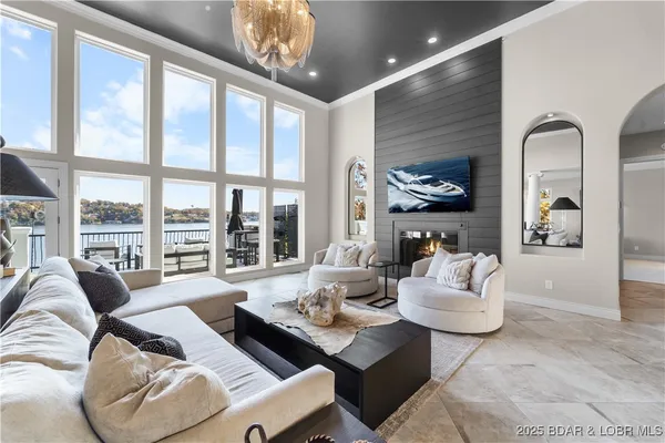 $3,050,000 | 764 Via Del Lago Drive, Sunrise Beach, MO 65079