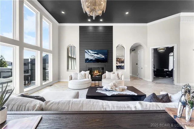 $3,250,000 | 764 Via Del Lago Drive, Sunrise Beach, MO 65079