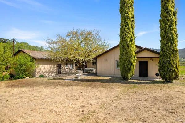 $1,595,000 | 12600 Henno Road, Glen Ellen, CA 95442