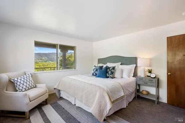 $1,595,000 | 12600 Henno Road, Glen Ellen, CA 95442