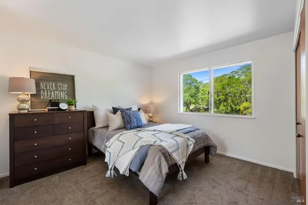 $1,595,000 | 12600 Henno Road, Glen Ellen, CA 95442