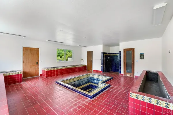 $1,595,000 | 12600 Henno Road, Glen Ellen, CA 95442