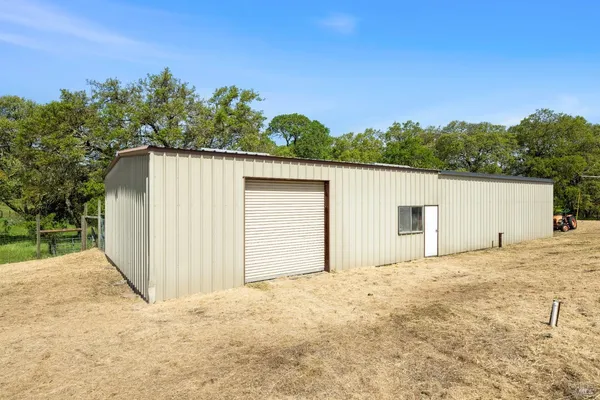 $1,595,000 | 12600 Henno Road, Glen Ellen, CA 95442