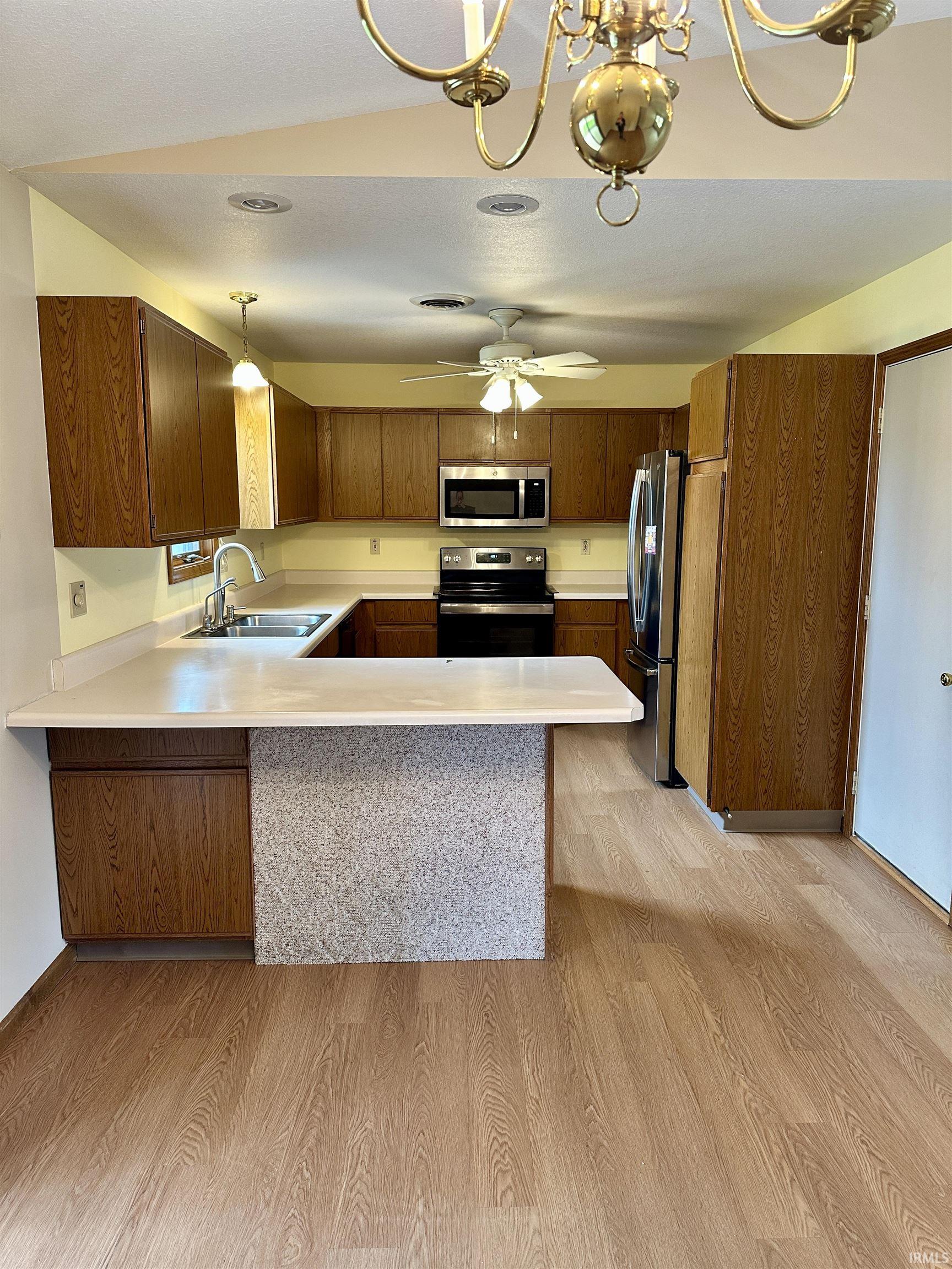 1548 East Kammerer Road Kendallville, IN 46755 - Photo 5 of 19