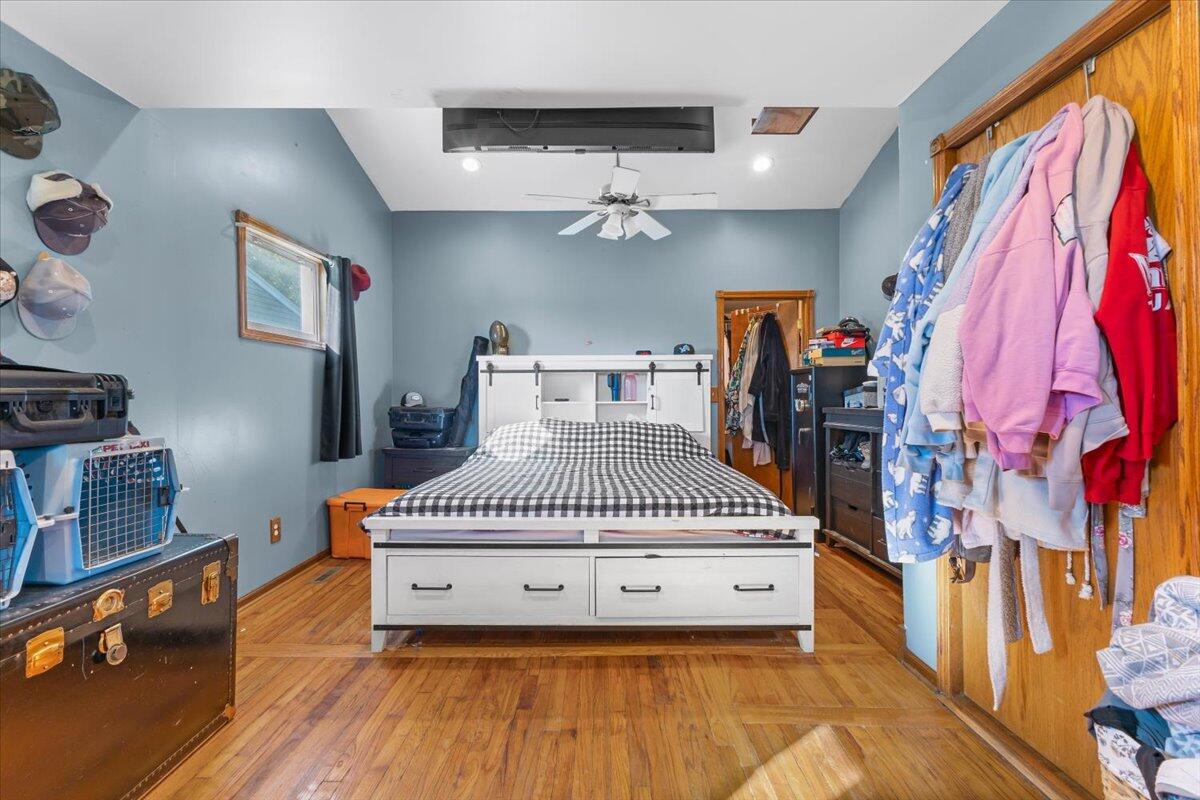 9601 Exeter Road Carleton, MI 48117 - Photo 28 of 51 46-IMG_2213