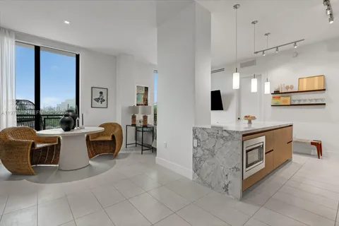 $1,550,000 | 1030 15th Street, Unit PH3, Miami Beach, FL 33139