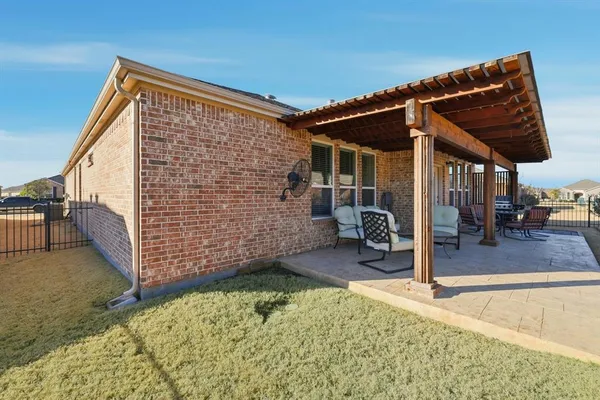 $525,000 | 1810 Port Royal Lane, Frisco, TX 75036