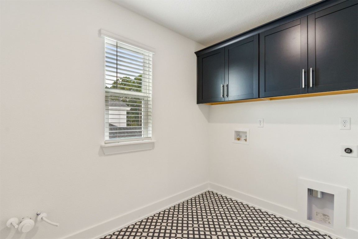 96100 Pirates Bluff Road Yulee, FL 32097 - Photo 22 of 39 a view of an empty room with a window