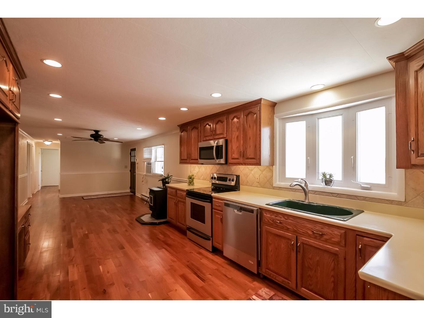 205 Brick Road Oxford, PA 19363 - Photo 8 of 25 Kitchen