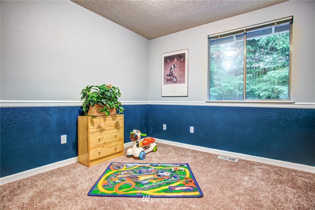 2314 Camas Avenue Northeast Renton, WA 98056 - Photo 11 of 18 Gallery Image 11