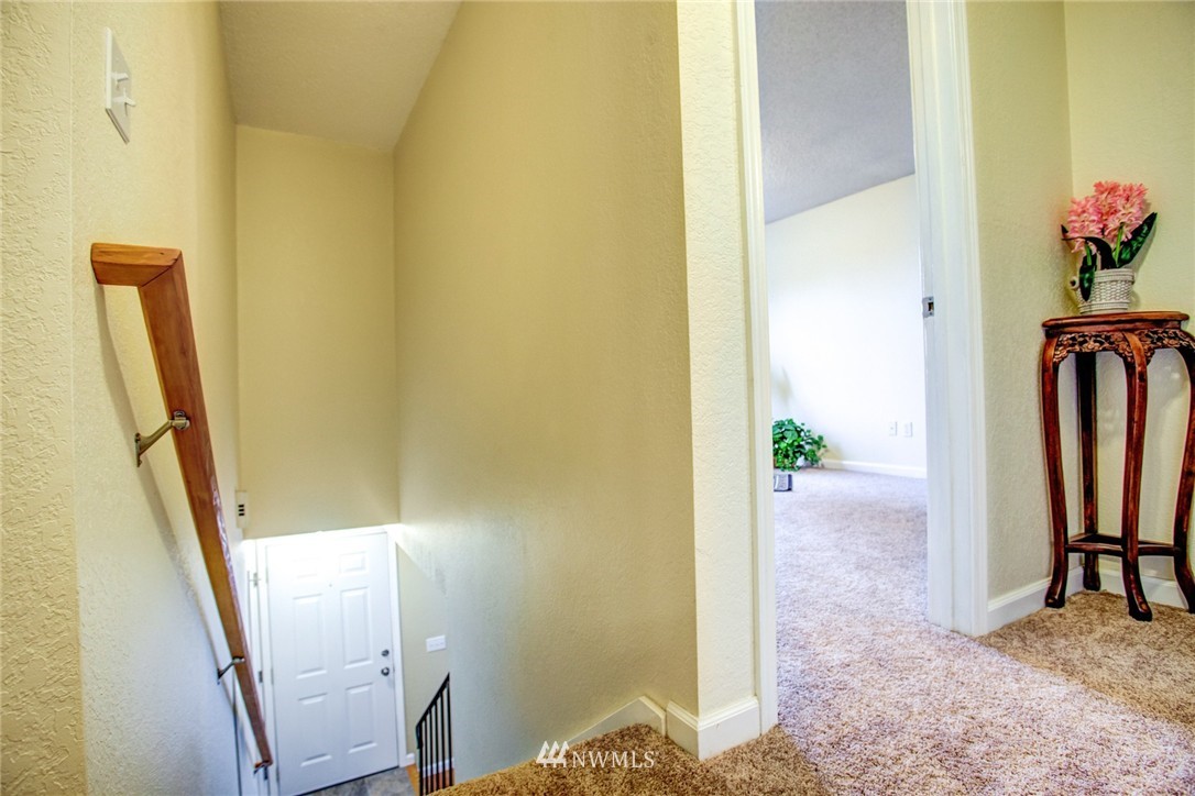 2314 Camas Avenue Northeast Renton, WA 98056 - Photo 14 of 18 Gallery Image 14