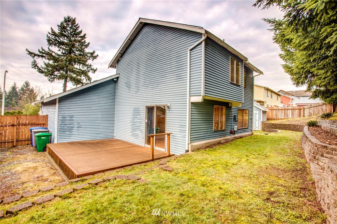 2314 Camas Avenue Northeast Renton, WA 98056 - Photo 15 of 18 Gallery Image 15