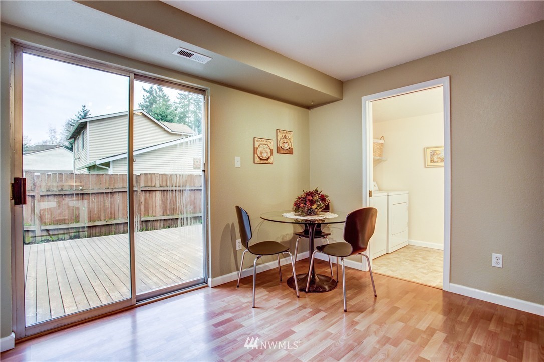 2314 Camas Avenue Northeast Renton, WA 98056 - Photo 6 of 18 Gallery Image 6