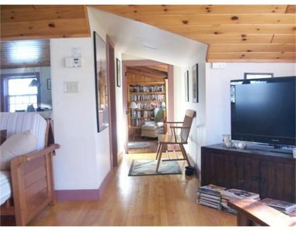 27 Manhan Road Southampton, MA 01073 - Photo 10 of 20
