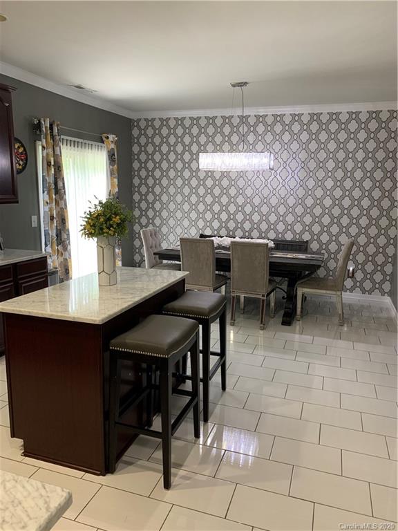1623 Swan Drive Charlotte, NC 28216 - Photo 5 of 28 Gallery Image 5