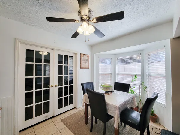 $2,200 | 412 Land Grant Drive, Richmond, TX 77406