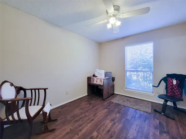 $2,200 | 412 Land Grant Drive, Richmond, TX 77406