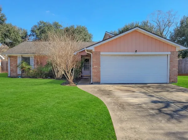 $2,200 | 412 Land Grant Drive, Richmond, TX 77406