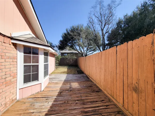 $2,200 | 412 Land Grant Drive, Richmond, TX 77406