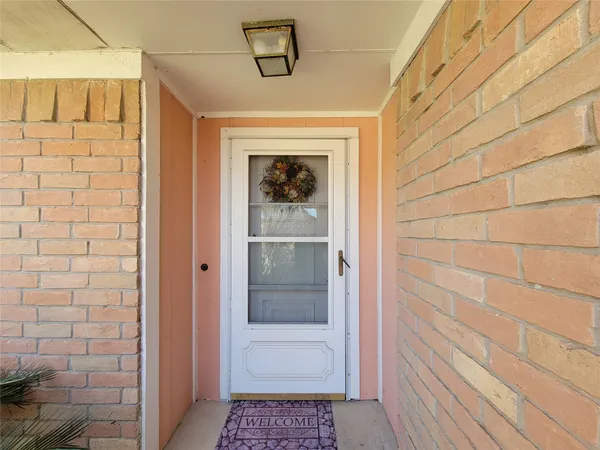 $2,200 | 412 Land Grant Drive, Richmond, TX 77406