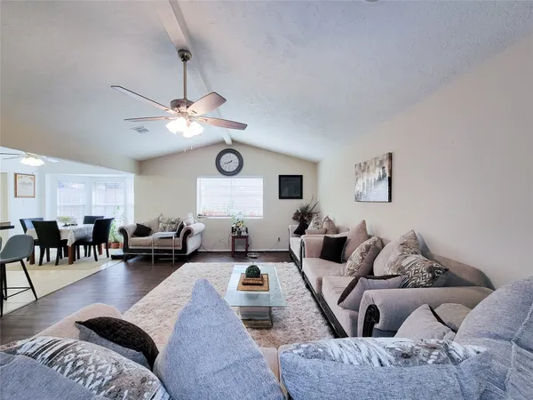 $2,200 | 412 Land Grant Drive, Richmond, TX 77406