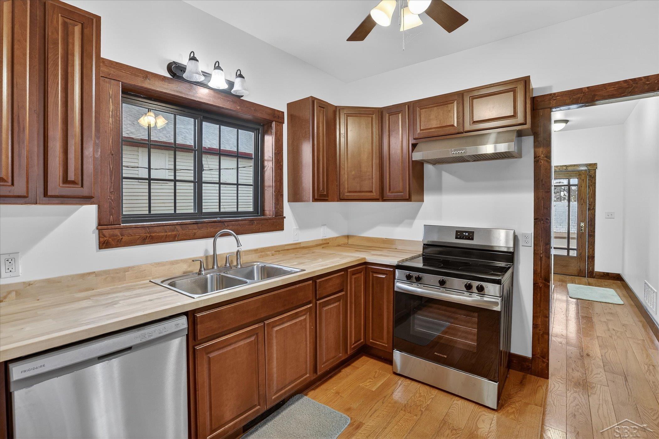 17 Union Street Sebewaing, MI 48759 - Photo 10 of 36